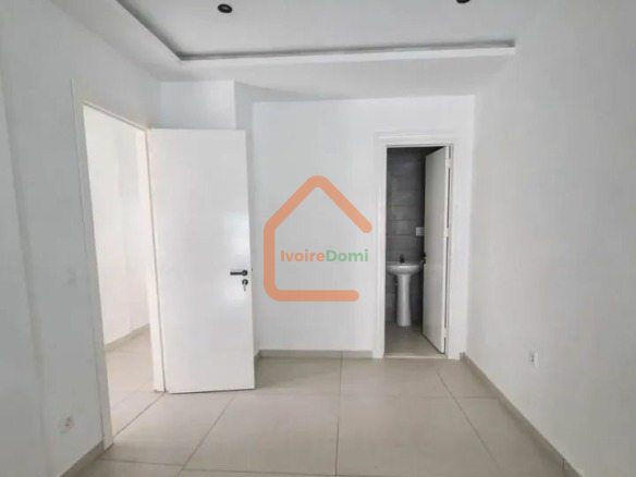 APPARTEMENT DE 3 PIÈCES EN FINITION À M’BADON