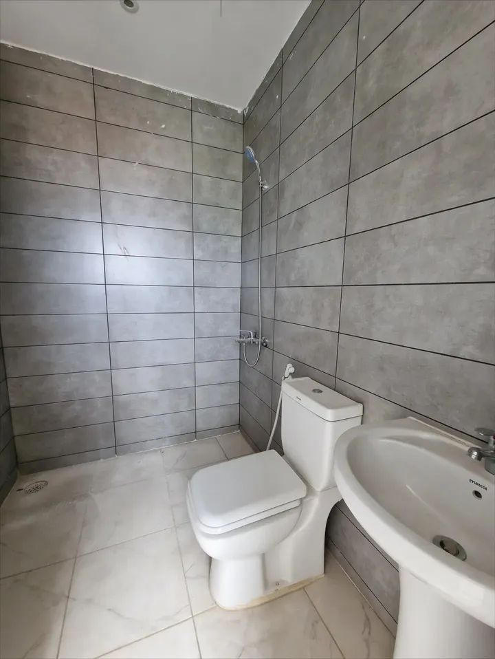APPARTEMENT DE 3 PIÈCES EN FINITION À M’BADON