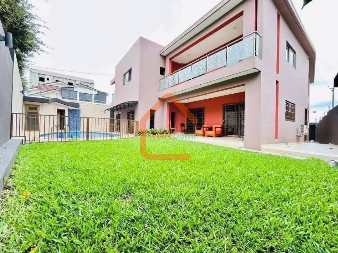 VILLA TRIPLEX 6 PIECES -AMBASSADE DES ÉTATS-UNIS
