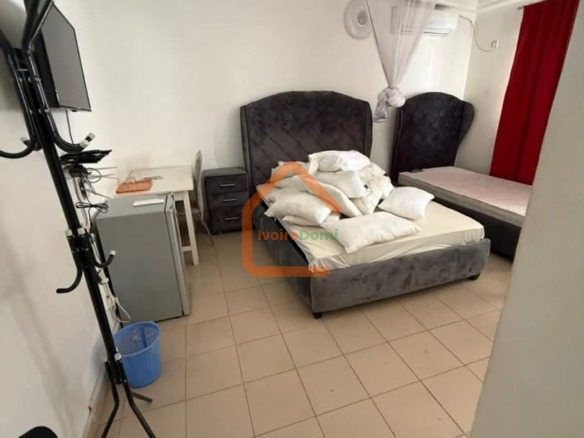 ✨ À LOUER – VILLA DUPLEX 8 PIÈCES DE STANDING À COCODY RIVIERA FAYA ✨