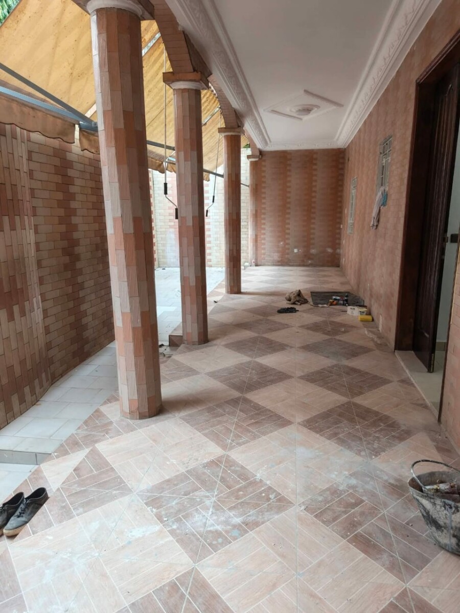 ✨ À LOUER – VILLA DUPLEX DE STANDING 9 PIÈCES À COCODY 2 PLATEAUX – CITÉ VERSANT ✨
