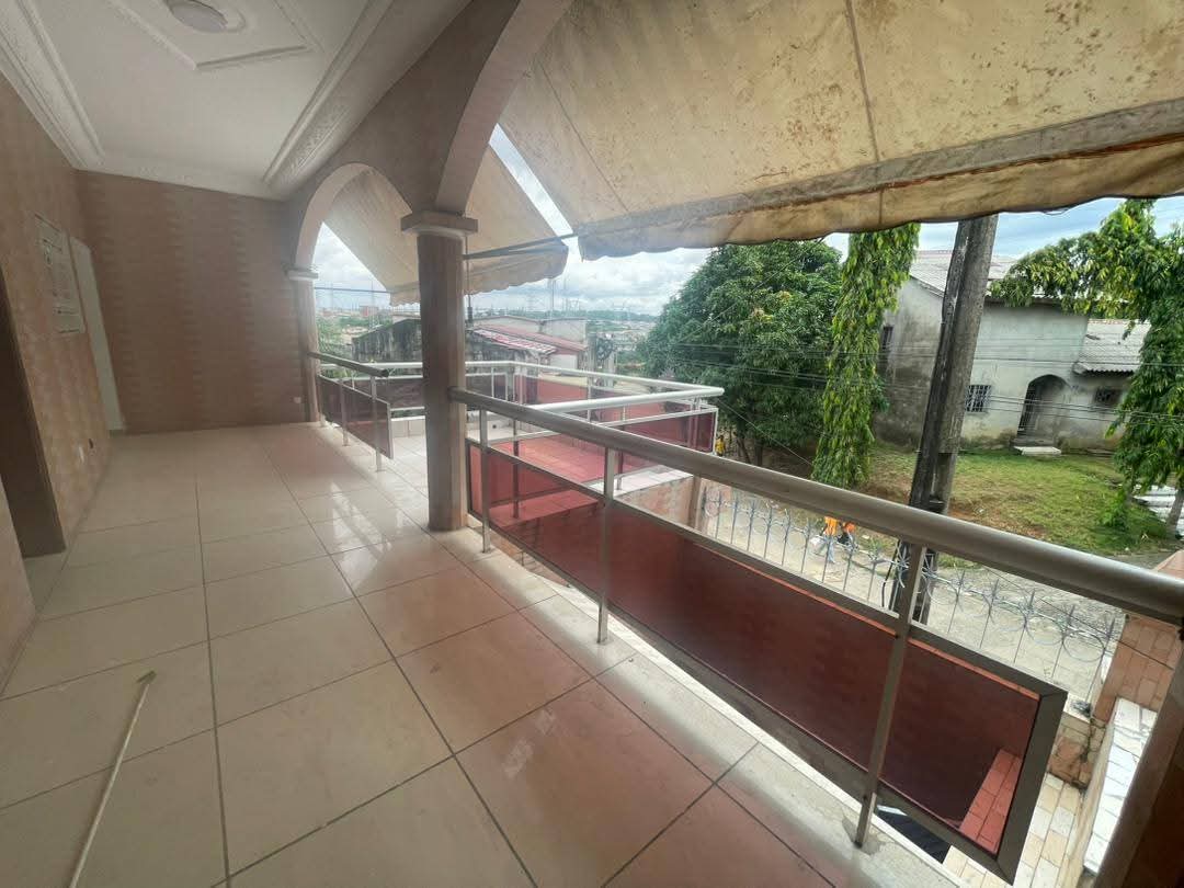 ✨ À LOUER – VILLA DUPLEX DE STANDING 9 PIÈCES À COCODY 2 PLATEAUX – CITÉ VERSANT ✨