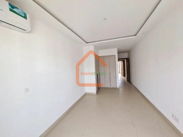 ✨ À LOUER – APPARTEMENT MODERNE 4 PIÈCES AUX 2 PLATEAUX – GARDEN PLAZA ✨