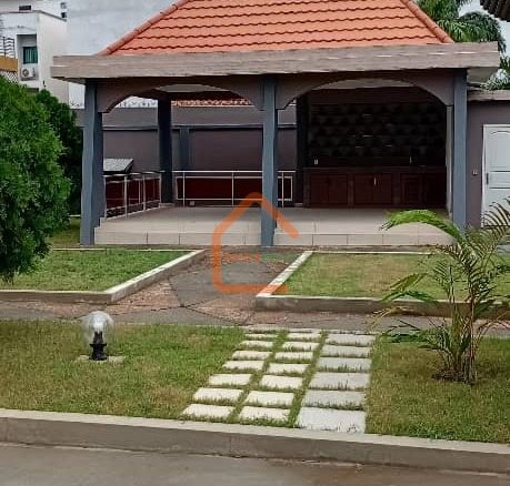 🔥 À LOUER – VILLA DUPLEX 12 PIÈCES DE HAUT STANDING À COCODY RIVIERA 2 – IDÉALE BUREAUX 🔥