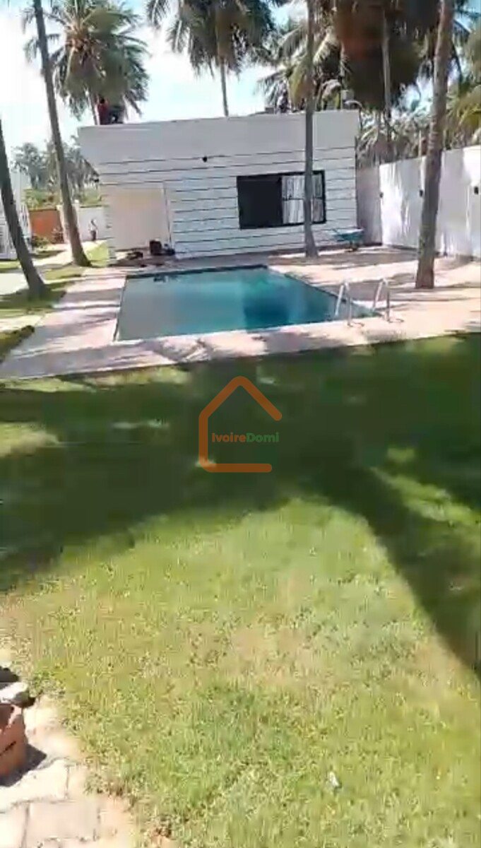 Mondoukou Chalet 10 pièces en bordure de Mer avec piscine en vente