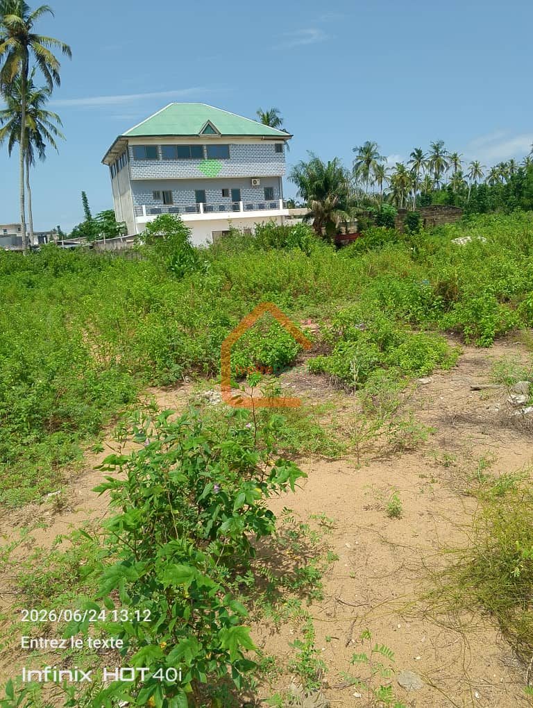 Mondoukou 2 hectares avec ACD en vente