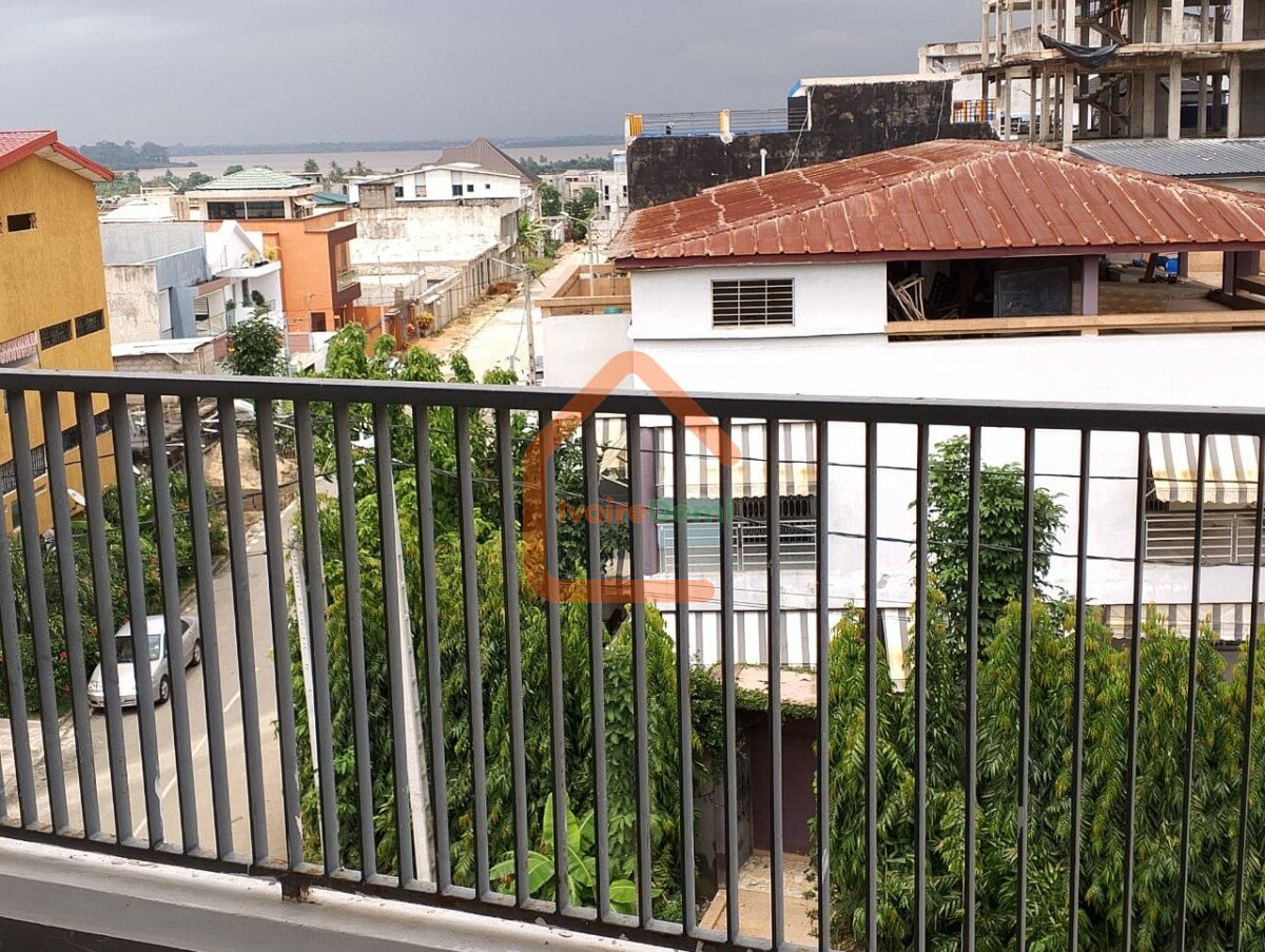 DE NOUVEAUX APPARTS F3 &F2 A LA RIVIERA ABATTA RESIDENTIELLE