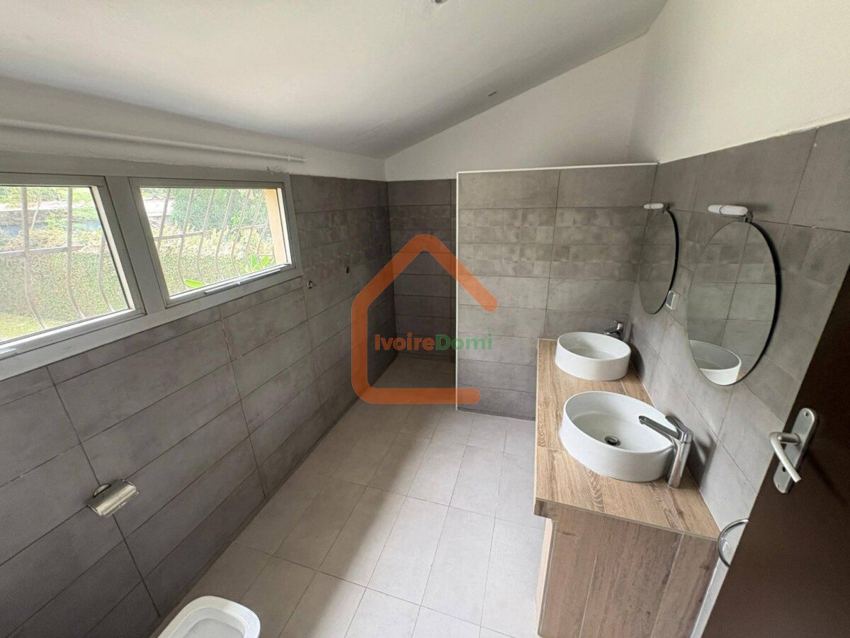 🔥 À LOUER – VILLA DUPLEX 6 PIÈCES AVEC PISCINE AUX 2 PLATEAUX HAMEAUX DU VALLON 🔥