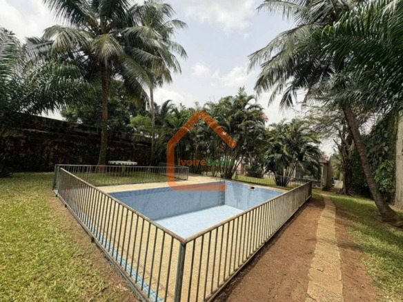 🔥 À LOUER – VILLA DUPLEX 6 PIÈCES AVEC PISCINE AUX 2 PLATEAUX HAMEAUX DU VALLON 🔥