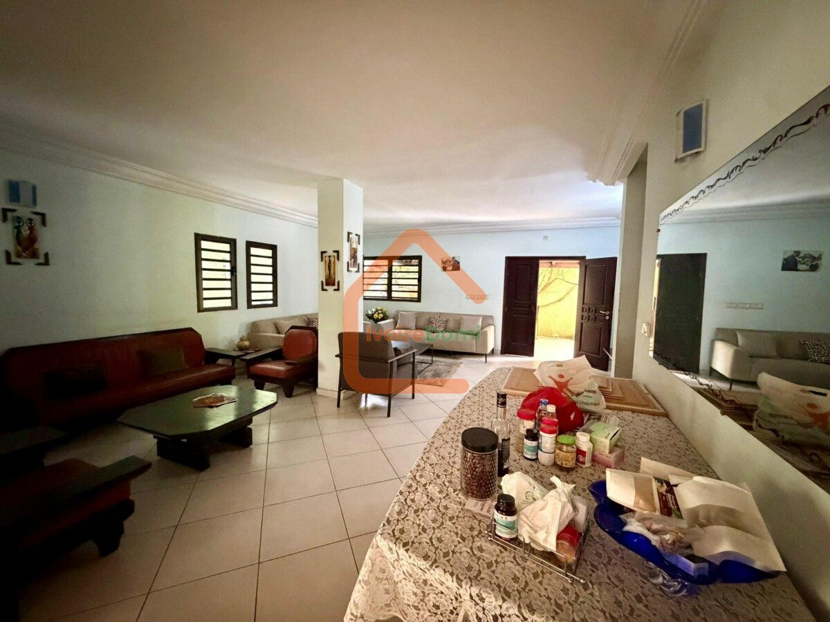 EN VENTE DUPLEX F5 A LA RIVIERA PALMERAIE