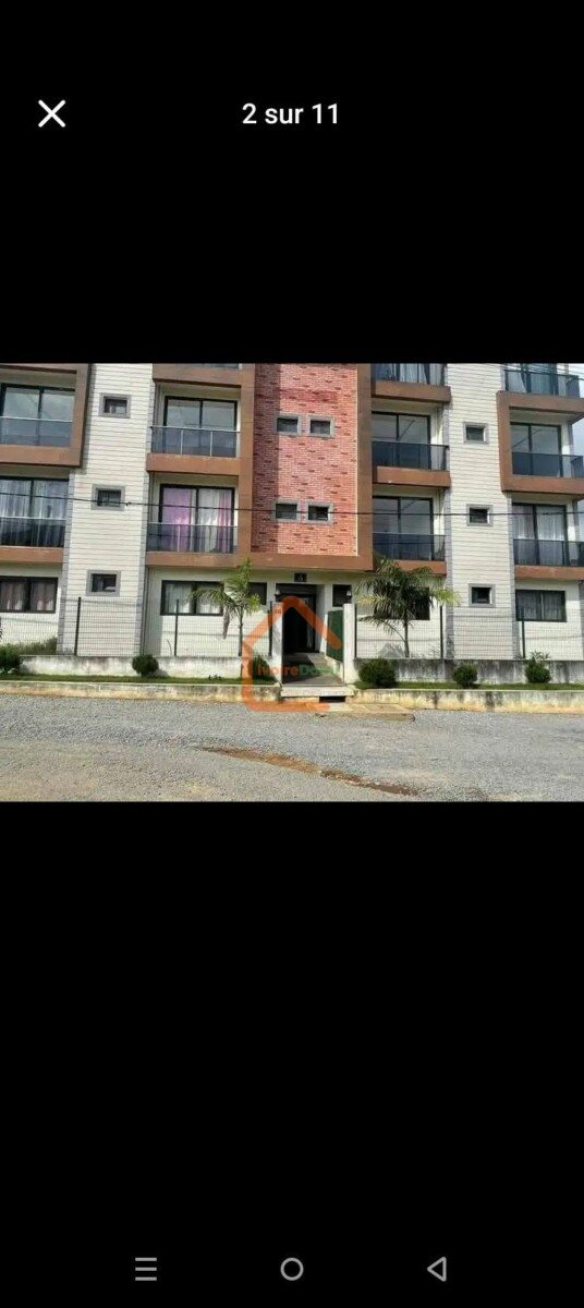 EN VENTE 3 IMMEUBLES R+3 DE 8 APPARTS CHACUN A LA RIVIERA FAYA SYNATRESOR