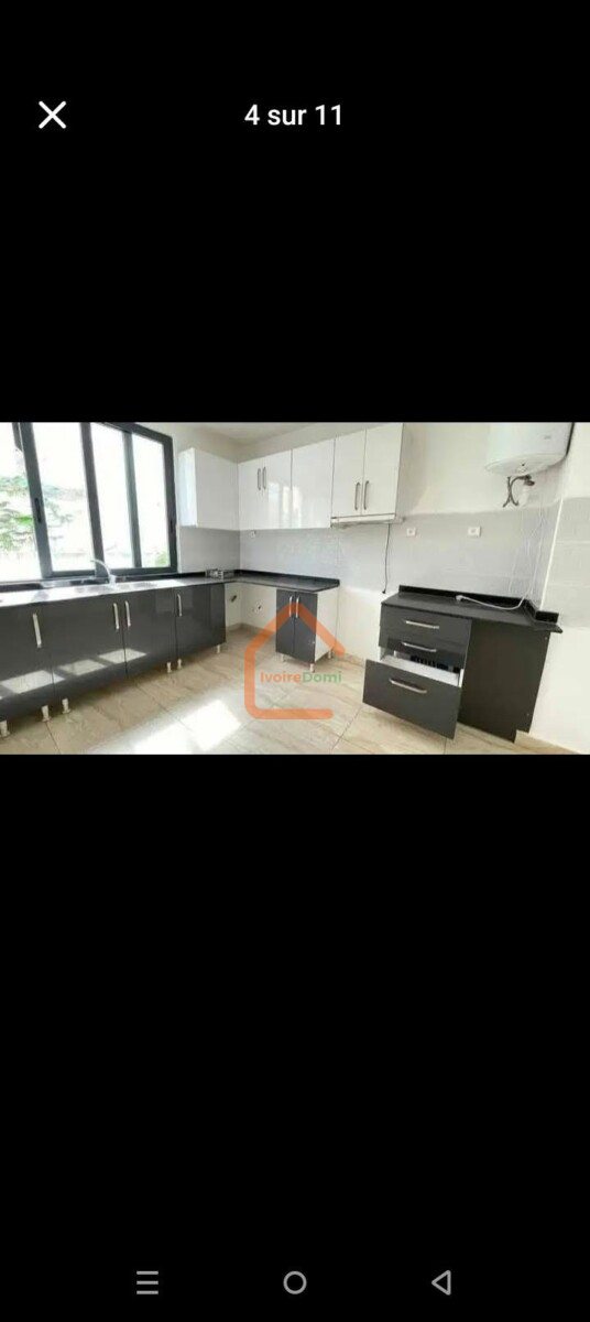 3 IMMEUBLES R+3 DE 8 APPARTS CHACUN A LA RIVIERA FAYA SYNATRESOR