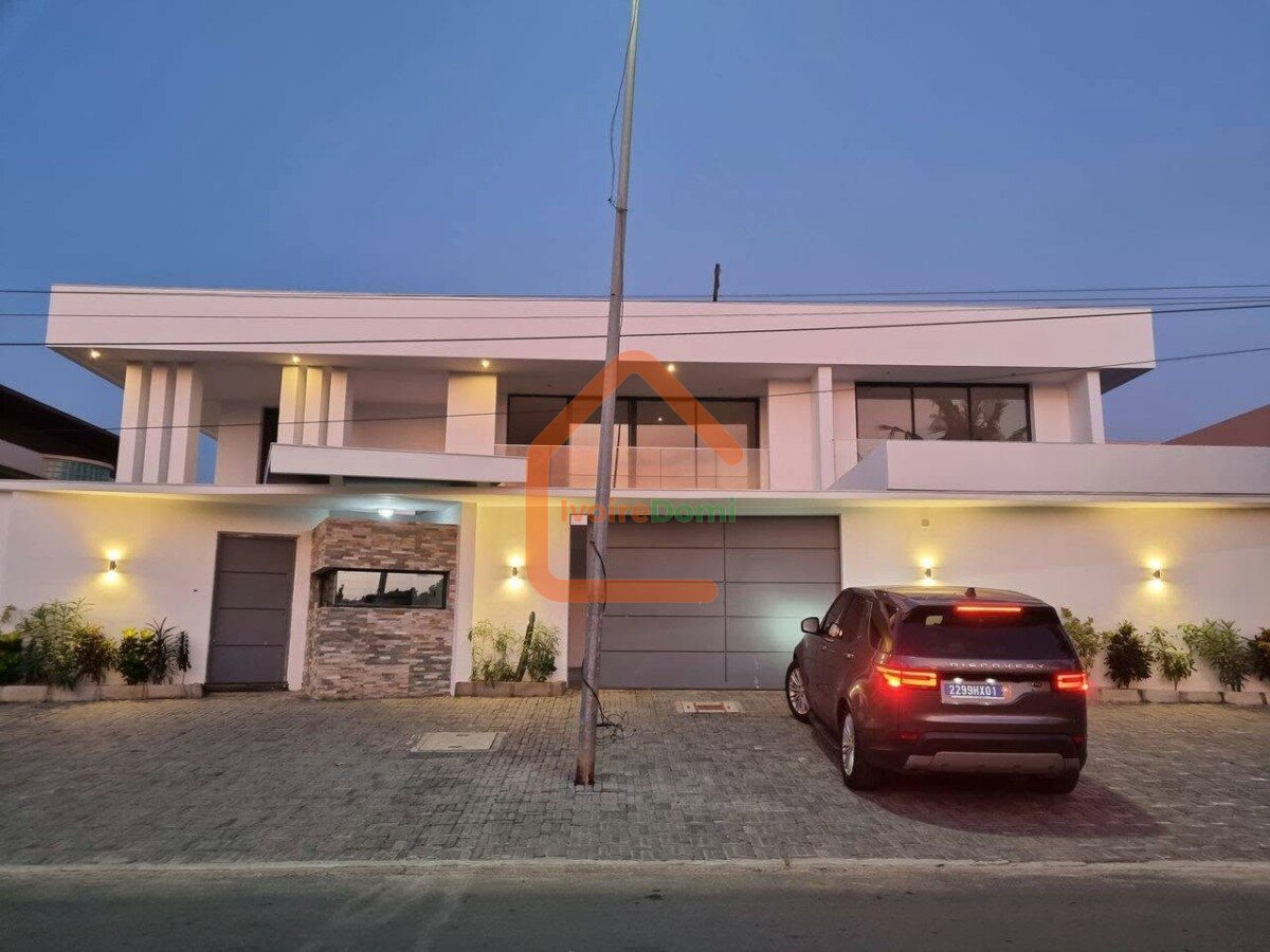 Villa Haut standing 10 pièces à louer à la Riviera Golf