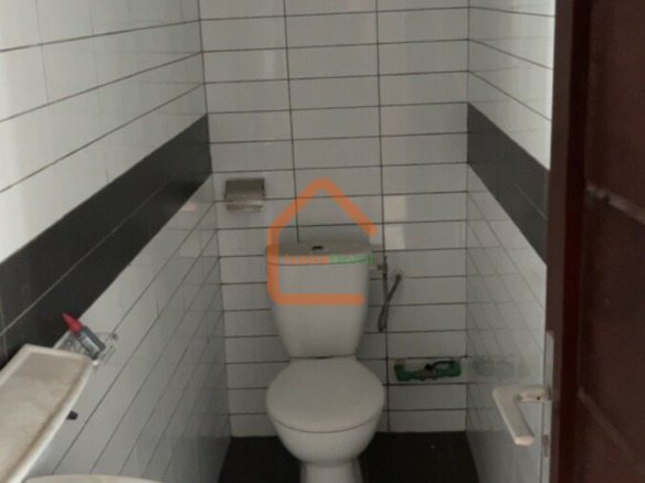 À louer Appartement de 3 pièces Angre 8 Eme tranche cité BCEAO au 2 eme étage