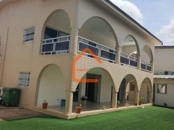 🔥 À LOUER – DUPLEX 16 PIÈCES AUX DEUX-PLATEAUX SOCOCÉ (CÔTÉ VALLON) – IDÉAL BUREAUX OU HABITATION