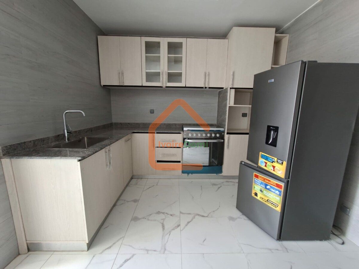Appartement meublé 4 pièces Cocody Riviera 4