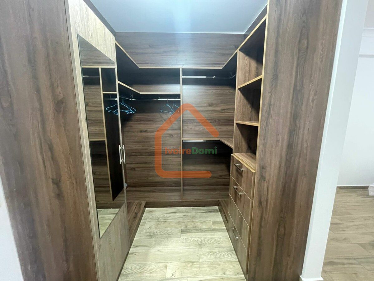 🏡 À LOUER – APPARTEMENT 4 PIÈCES DE STANDING À MARCORY ZONE 4 – RÉSIDENCE OUMOU SIDIBÉ