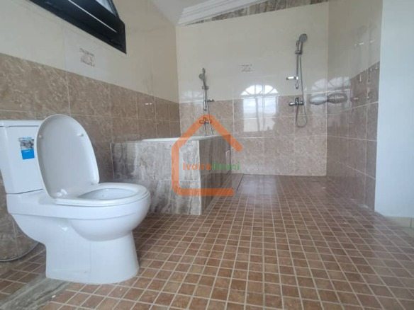 🏡 RIVIERA 4 – VILLA DUPLEX T12 DE HAUT STANDING À LOUER