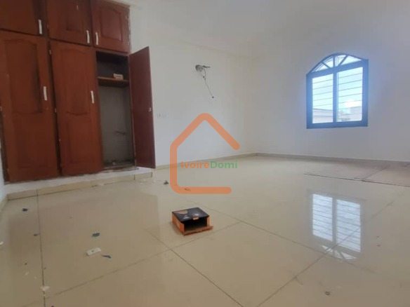 🏡 RIVIERA 4 – VILLA DUPLEX T12 DE HAUT STANDING À LOUER