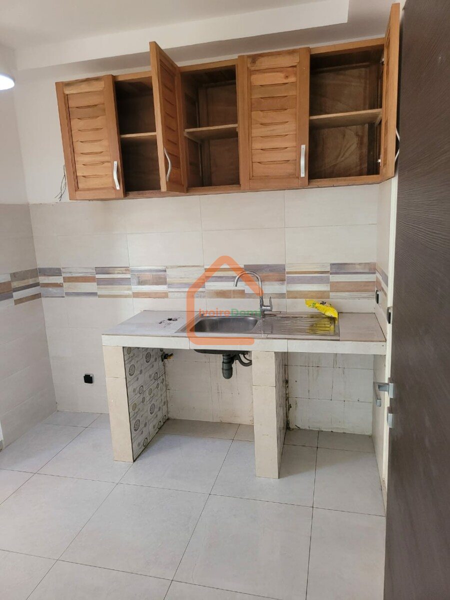 Appartement 4 pièces en vente bassam cité Italia 2