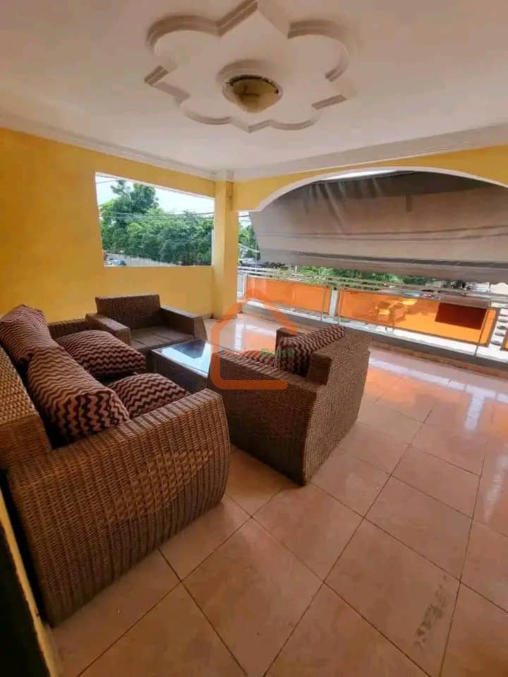 Villa duplex 10 pièces riviera Faya