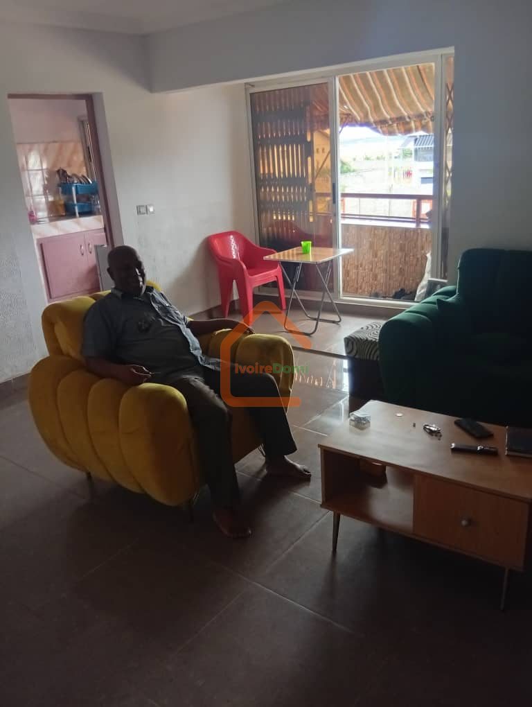 Appartement 4 pièces à Yopougon Azito