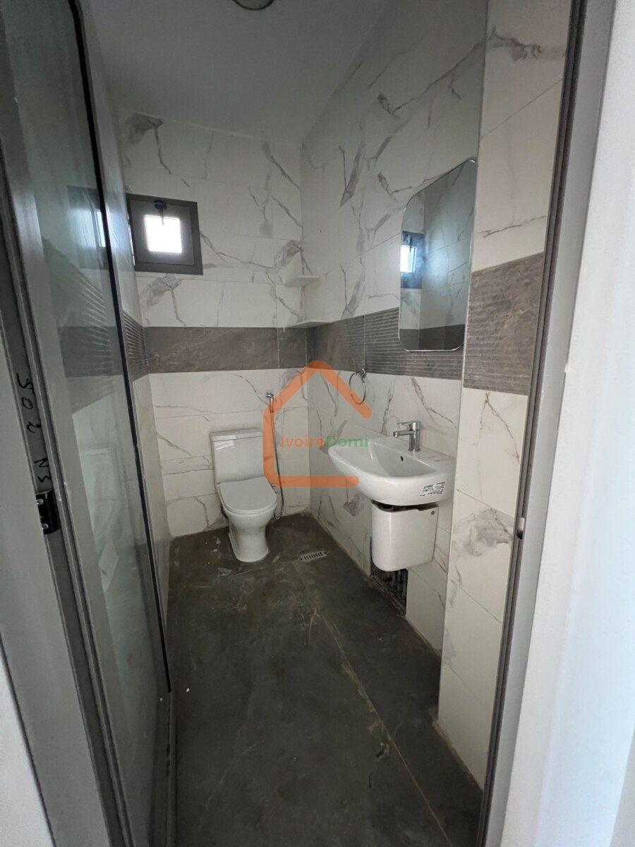 APPARTEMENT DE 3 PIÈCES