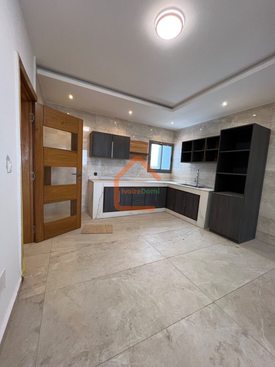 APPARTEMENT DE 3 PIÈCES