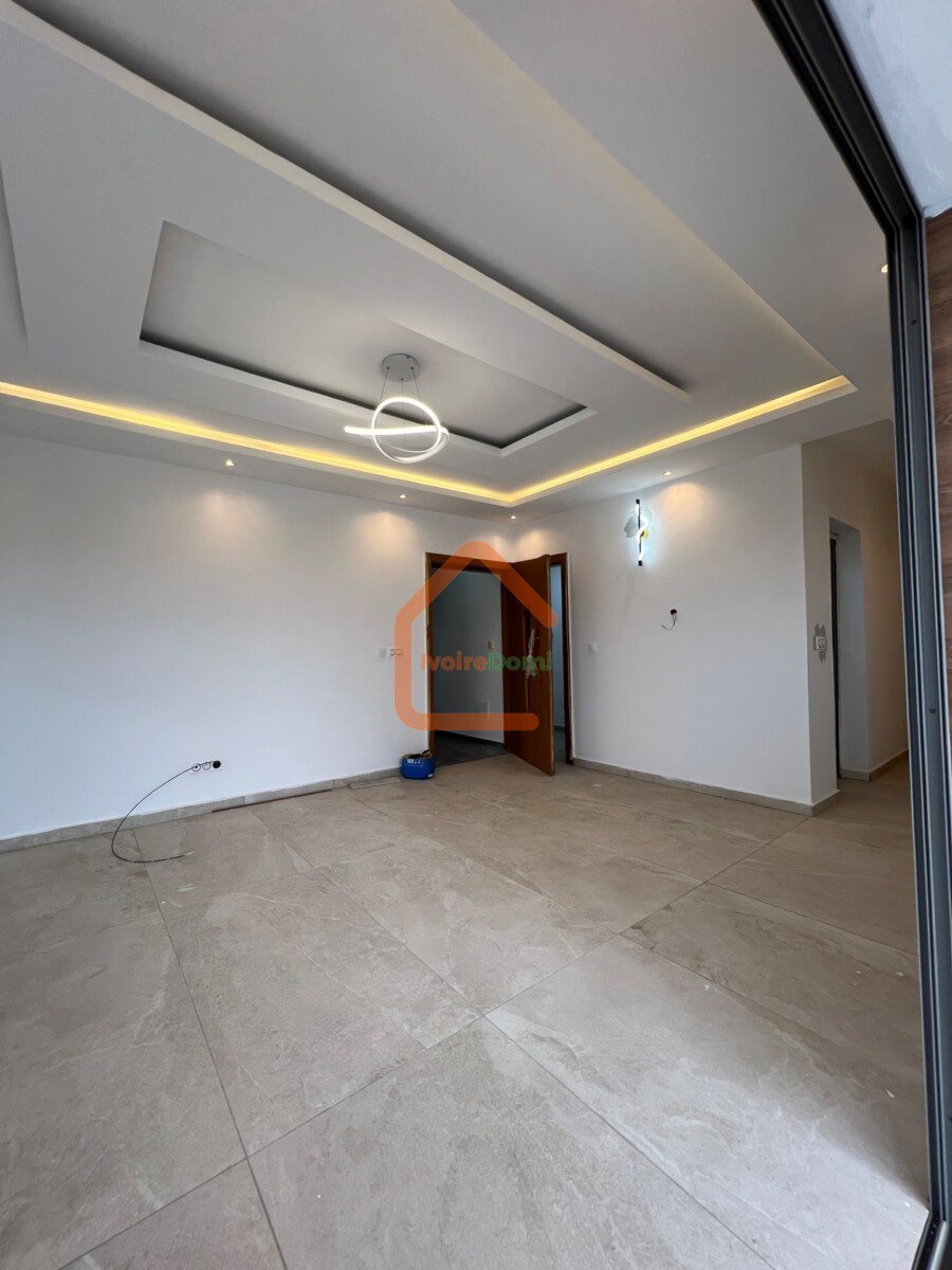 APPARTEMENT DE 3 PIÈCES