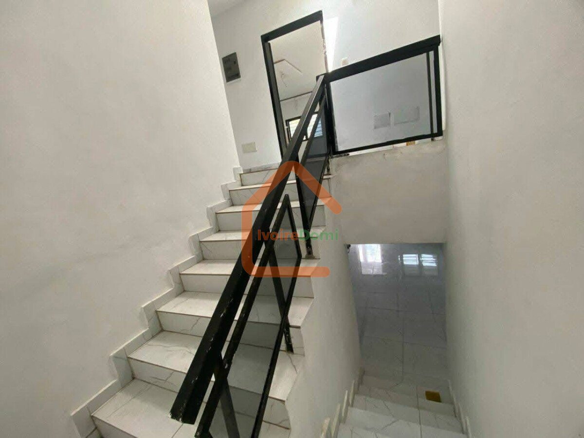 Villa 5 pièces à vendre à Feh kesse