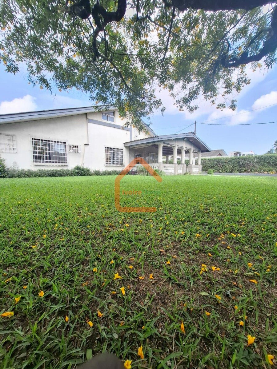 : VILLA DUPLEX D’EXCEPTION A TREICHVILLE / CITE DES CADRES NON LOIN DE CFAO