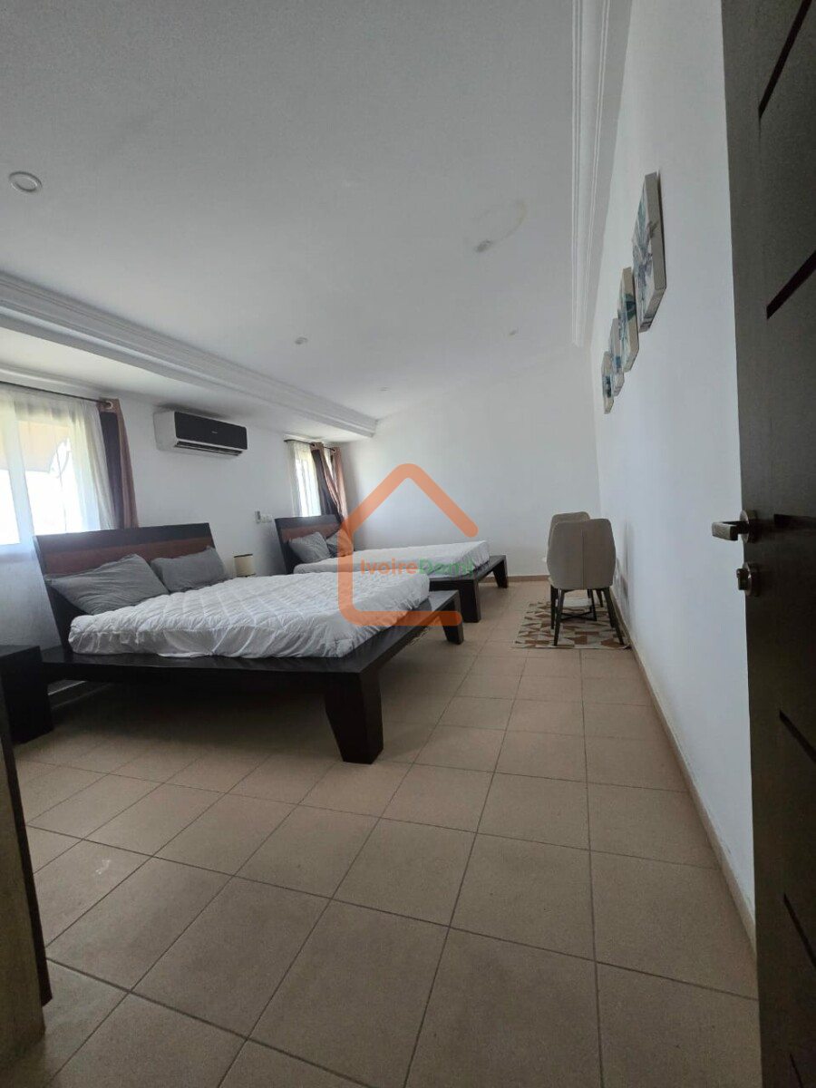 APPARTEMENT 3 PIECES EN VENTE/ 4e ETAGE RIVIERA 4 MBADON AMBASSADE DE CHINE