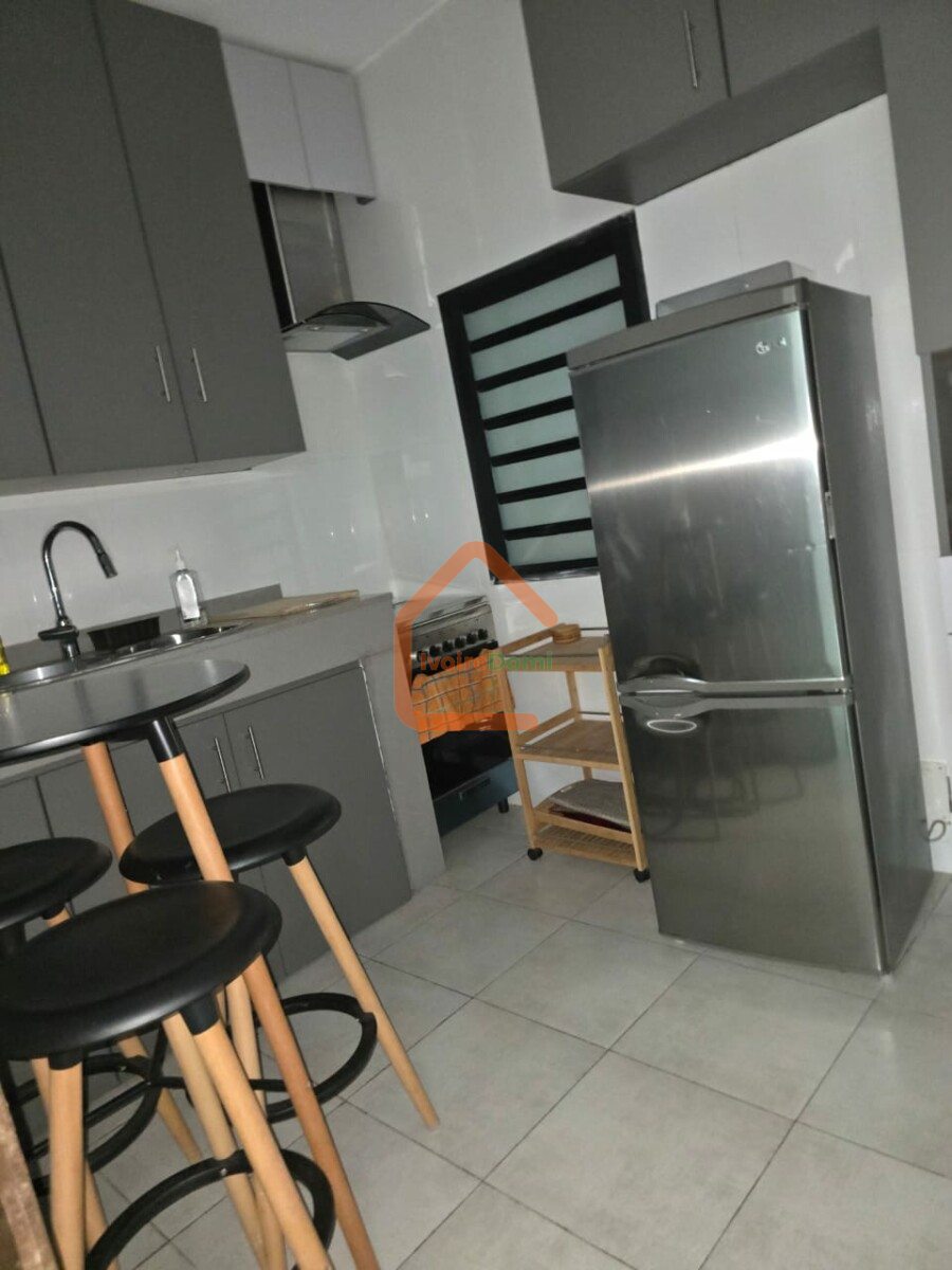 APPARTEMENT 3 PIECES EN VENTE/ 4e ETAGE RIVIERA 4 MBADON AMBASSADE DE CHINE