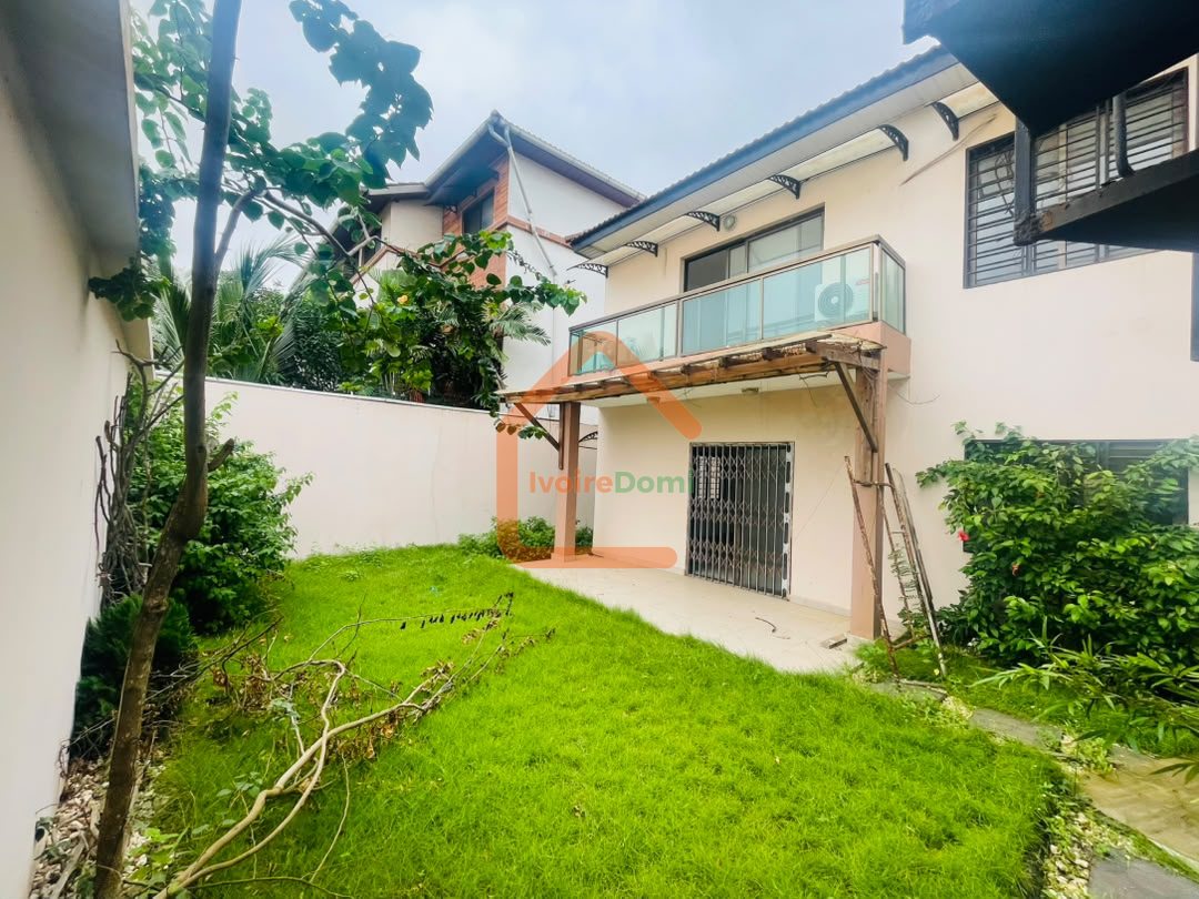 Villa duplex moderne de 7 pièces