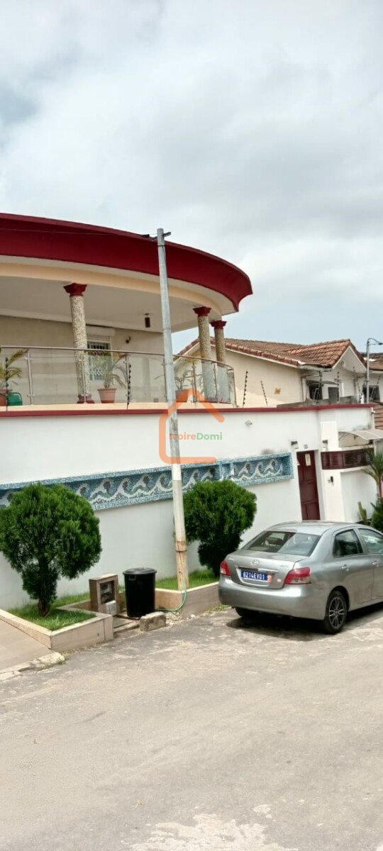 Villa duplex de 7 pièces