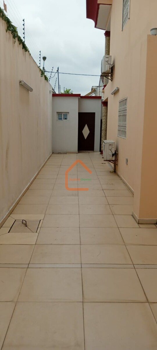 Villa duplex de 7 pièces