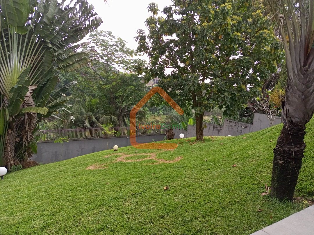 VILLA DUPLEX MODERNE DE 17 PIECES