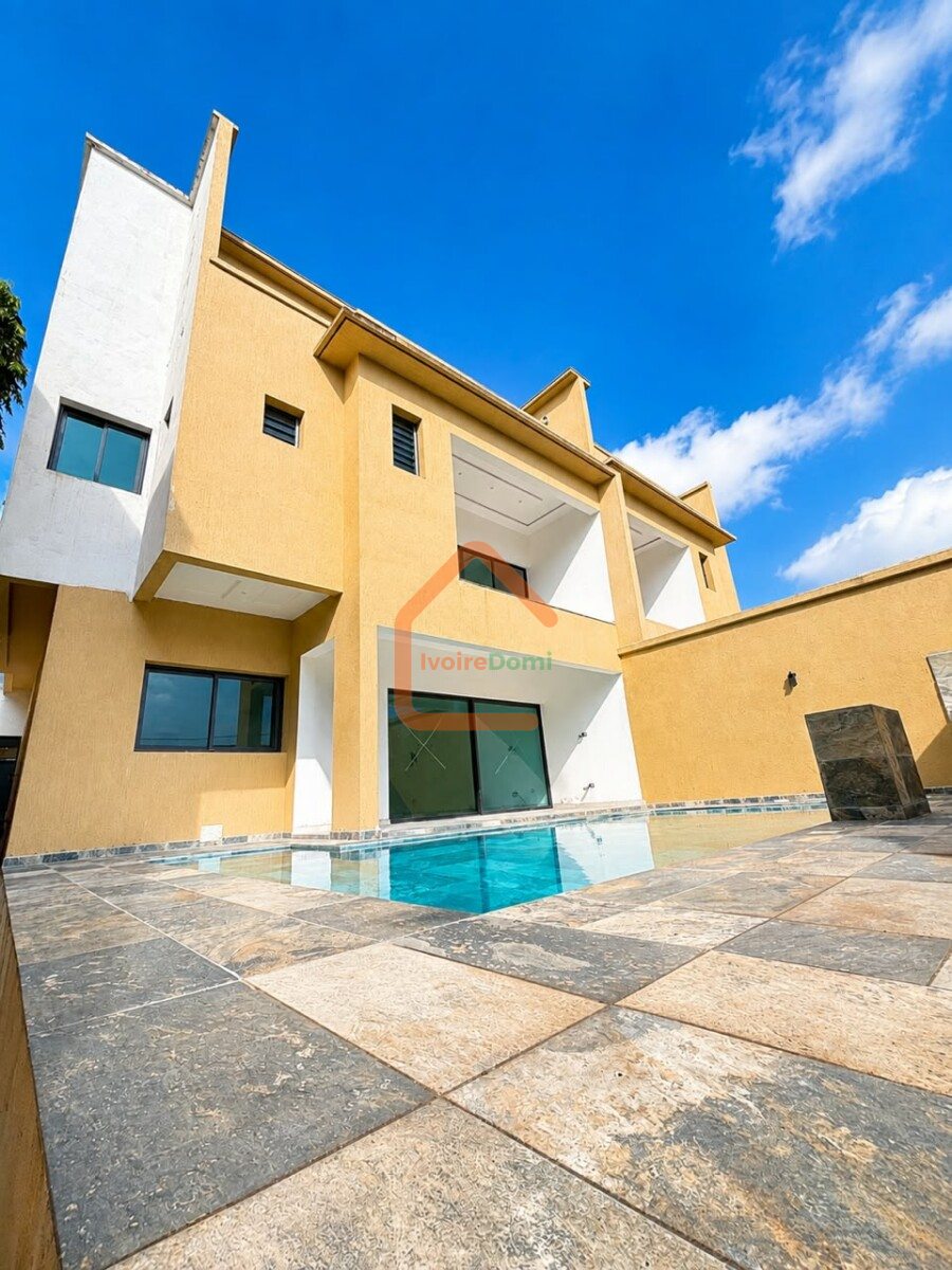 VILLA DUPLEX MODERNE DE 10 PIÈCES