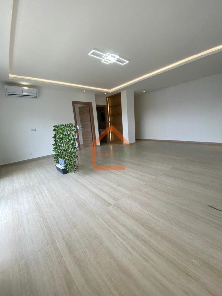 Appartement de 4 pièces Riviera Bonoumin