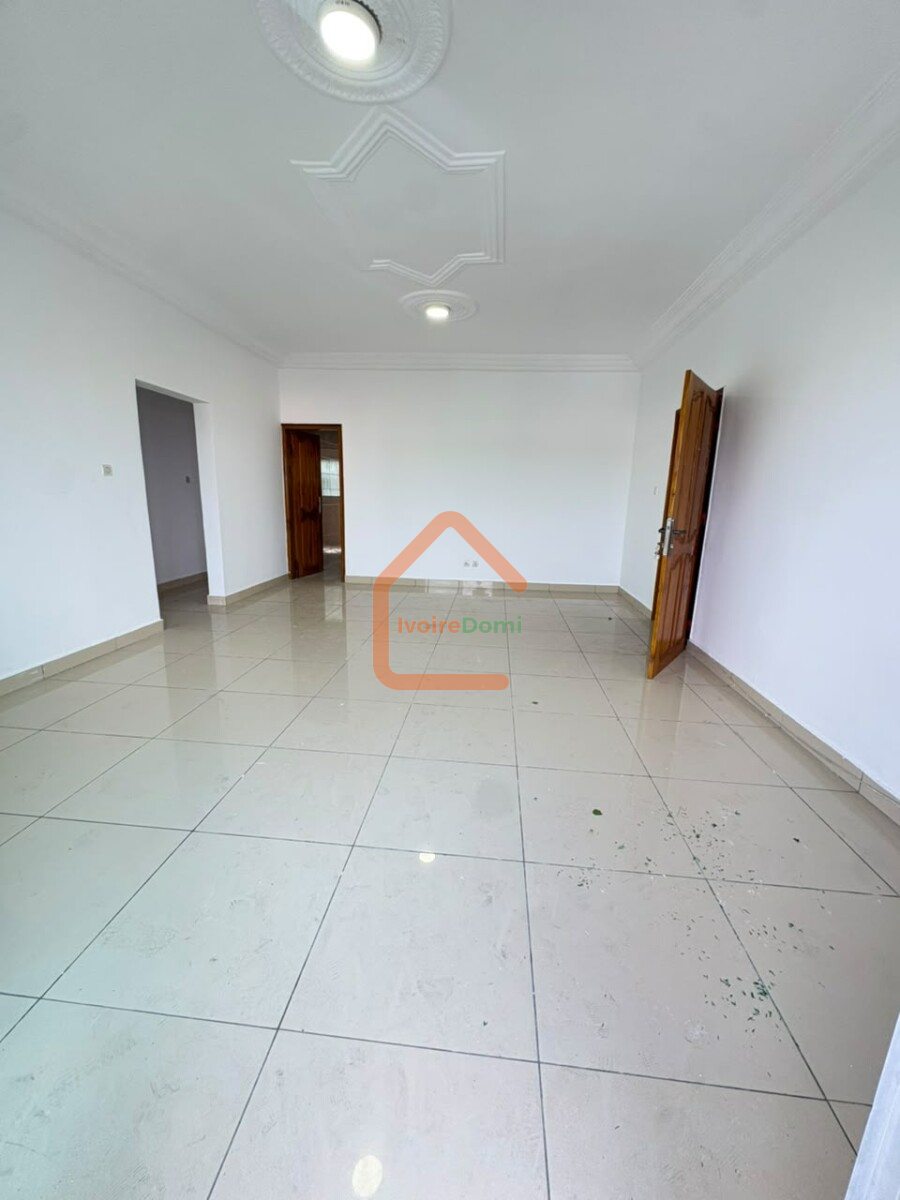 Appartement trois pièces à louer à Faya AB ceneter