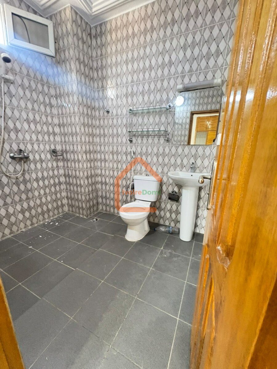 Appartement trois pièces à louer à Faya AB ceneter