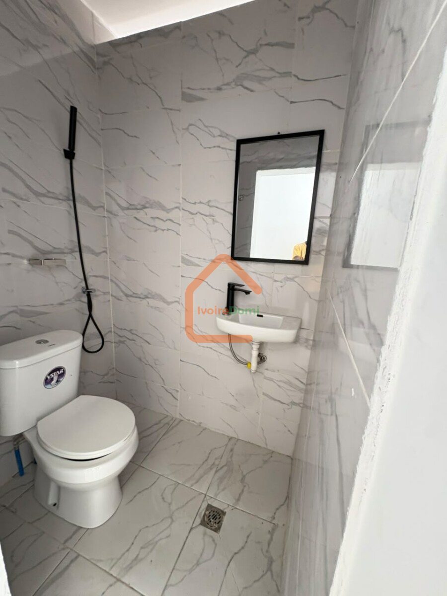 Appartement de 4 pièces à louer Faya AB Center