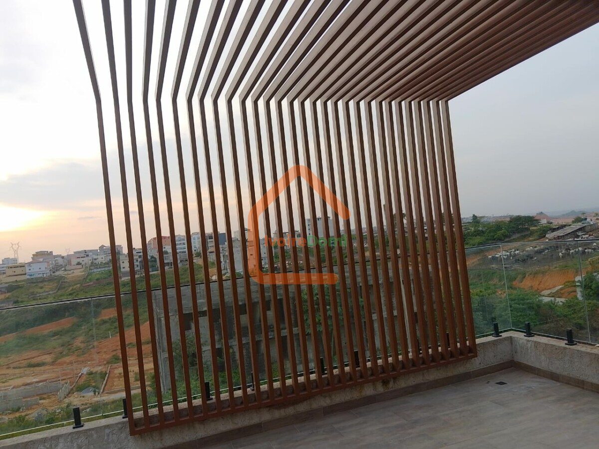 DE MAISON A YAMOUSSOUKRO