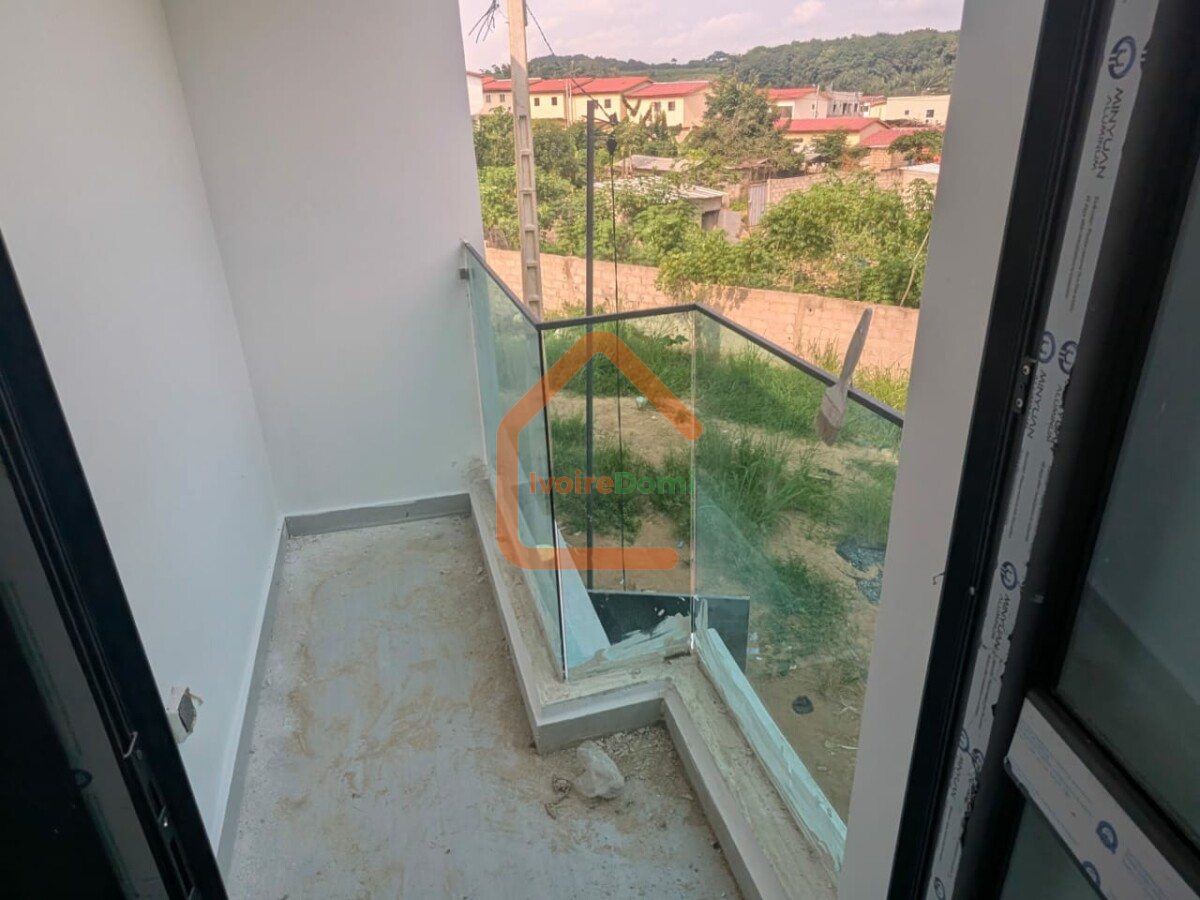 Villa Duplex de 10 pièces M’BADON AMBASSADE DE CHINE
