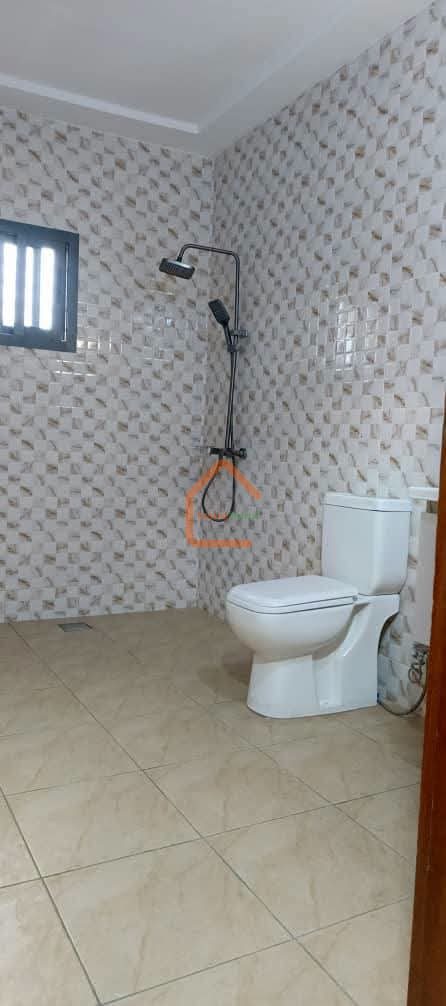 _🏡 VILLA DUPLEX À VENDRE – BINGERVILLE AKANDJÉ 2_ 📍 Zone calme, en plein développement