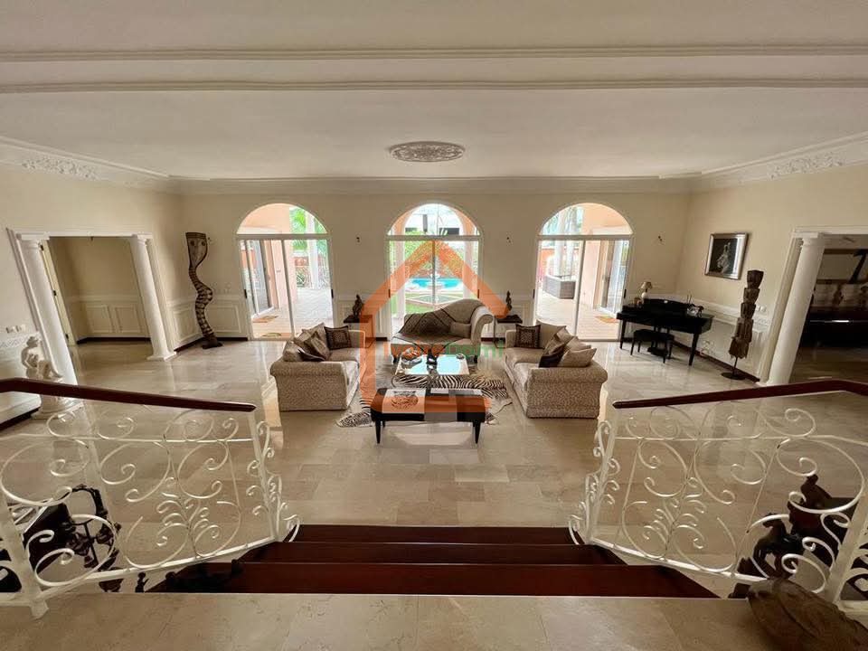 Villa d’architecte 8 pièces à vendre à Cocody Riviera 3