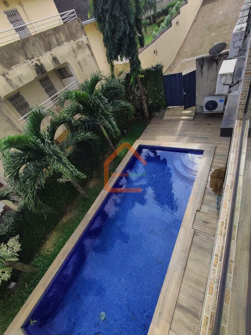 TERRAIN COMMERCIAL EN VENTE A COCODY RIVIERA BONOUMIN