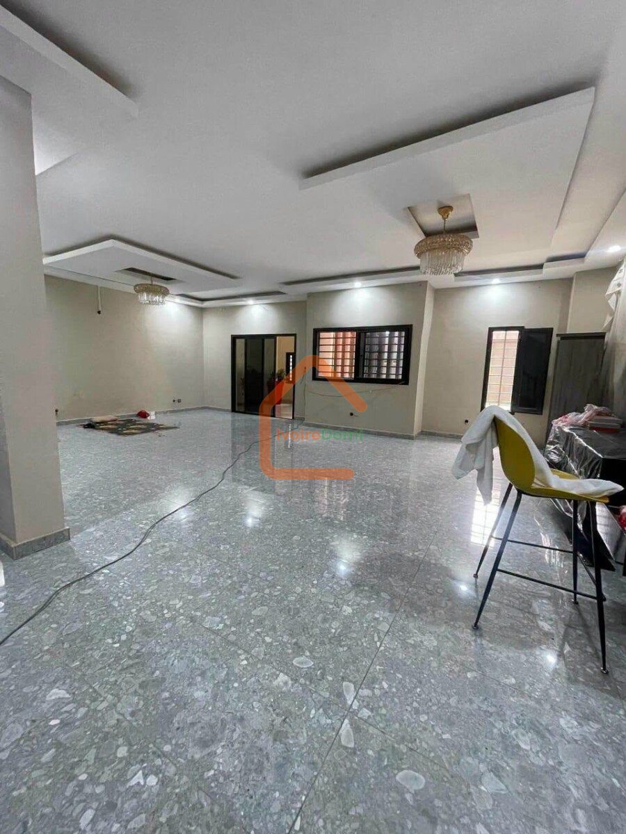 VILLA DUPLEX EN LOCATION ANGRE CHU