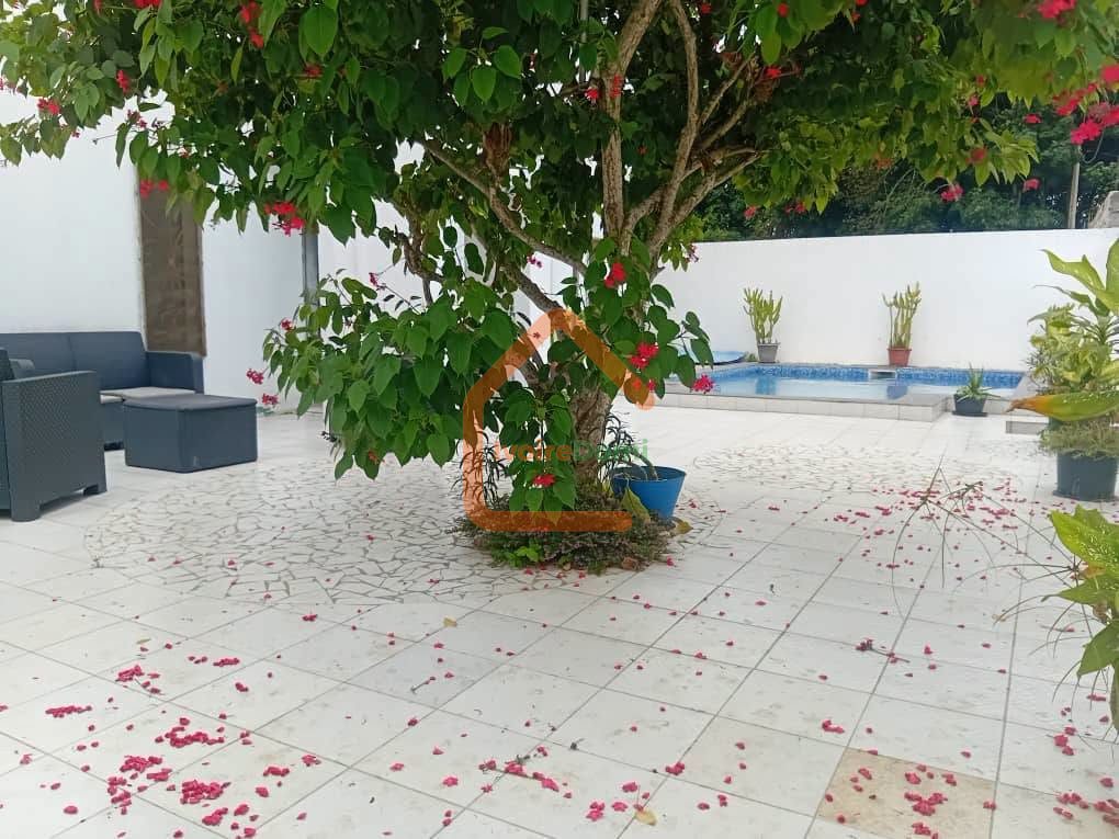 VILLA DUPLEX EN VENTE A BINGERVILLE