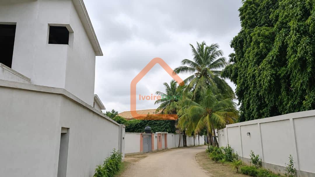 TERRAIN EN VENTE RIVIERA PALMERAIE